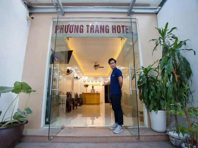 Khách Sạn Phương Trang 14 Nguyễn Văn Cừ – Nơi Hòa Quyện Giữa Tiền Đoạn Hoàn Vũ Khách Sạn Phương Trang 14 Nguyễn Văn Cừ – Nơi Hòa Quyện Giữa Tiền Đoạn Hoàn Vũ
