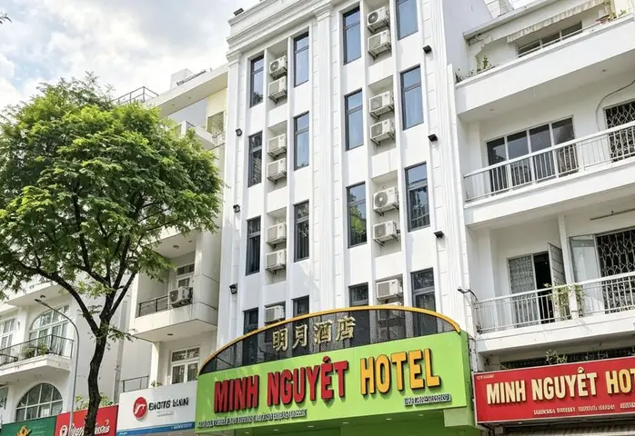 Khách Sạn Quang Minh Nguyệt – Điểm Dừng Chân Hoàn Hảo Cho Mọi Du Khách Khách Sạn Quang Minh Nguyệt – Điểm Dừng Chân Hoàn Hảo Cho Mọi Du Khách