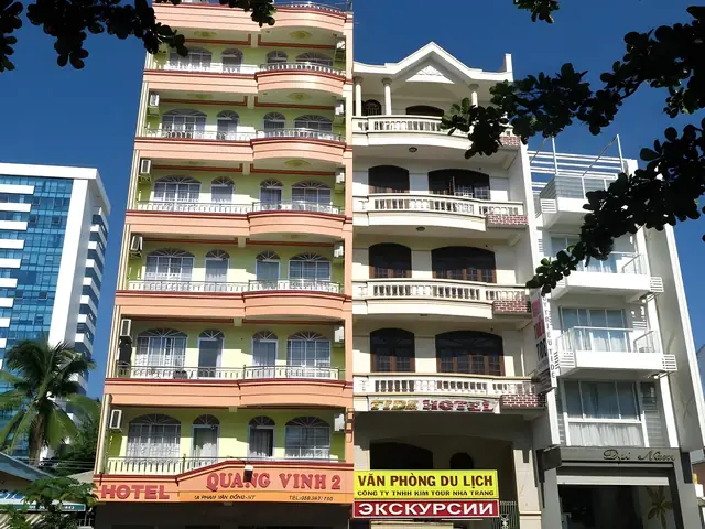 Khách Sạn Quang Vinh 2: Câu Chuyện Của Một Viên Ngọc Trong Lòng Thành Phố Khách Sạn Quang Vinh 2: Câu Chuyện Của Một Viên Ngọc Trong Lòng Thành Phố