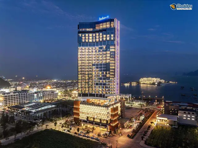 Khách Sạn Radisson Blu