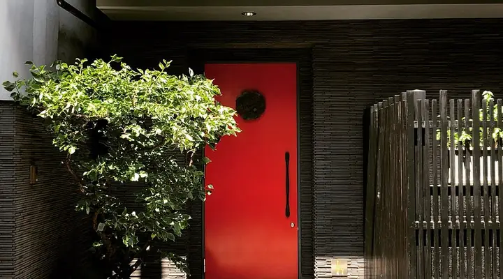 Khách Sạn Red Door