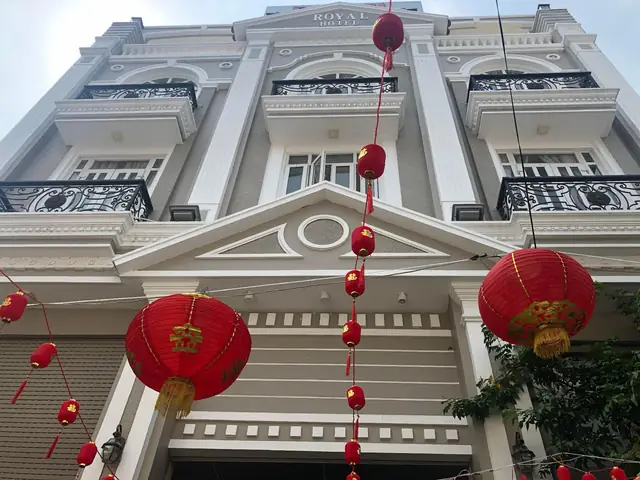 Khách Sạn Royal Gò Vấp: Nơi Hòa Quyện Giữa Tiện Nghi Hiện Đại Và Văn Hóa Địa Phương