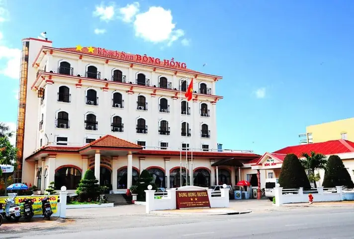Khách Sạn Sadec: Nơi Hội Nhập Hương Vị Văn Hóa Và Tiện Nghi Hiện Đại Khách Sạn Sadec: Nơi Hội Nhập Hương Vị Văn Hóa Và Tiện Nghi Hiện Đại