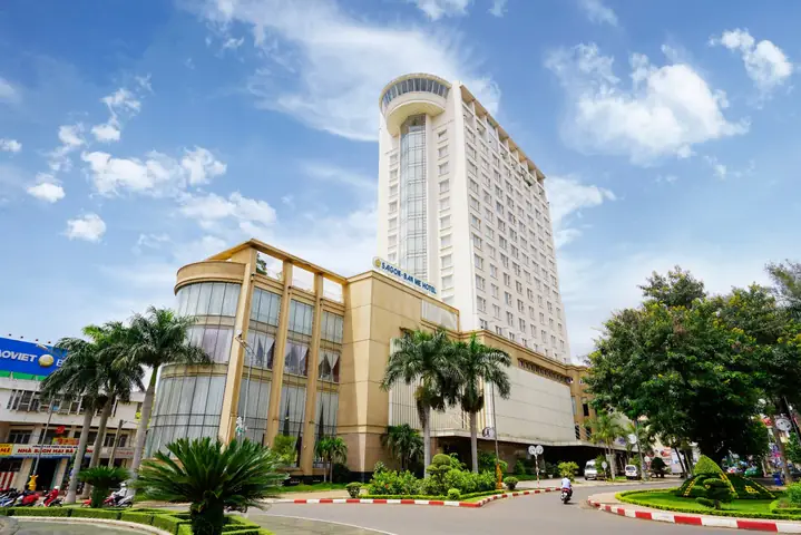 Khách Sạn Sài Gòn Buôn Mê: Trải Nghiệm Đẳng Cấp Ở Đỉnh Hà Nội Khách Sạn Sài Gòn Buôn Mê: Trải Nghiệm Đẳng Cấp Ở Đỉnh Hà Nội