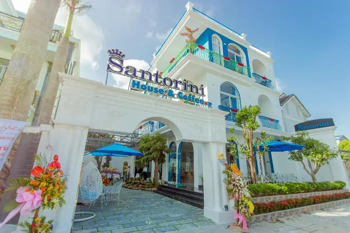 Khách Sạn Santorini Đà Nẵng – Trải Nghiệm Sang Trọng Và Độc Đáo Giữa Lòng Thành Phố Khách Sạn Santorini Đà Nẵng – Trải Nghiệm Sang Trọng Và Độc Đáo Giữa Lòng Thành Phố