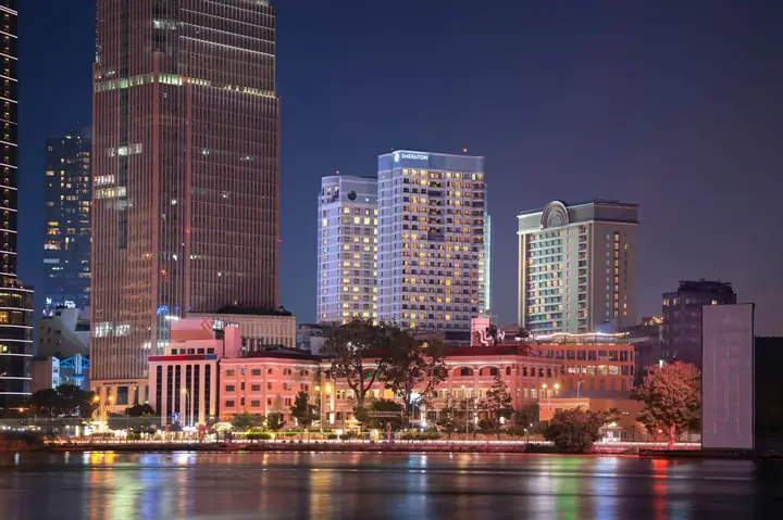Khách Sạn Sheraton Quận 1 – Trải Nghiệm Sang Trọng Giữa Trái Tim Thành Phố Hồ Chí Minh