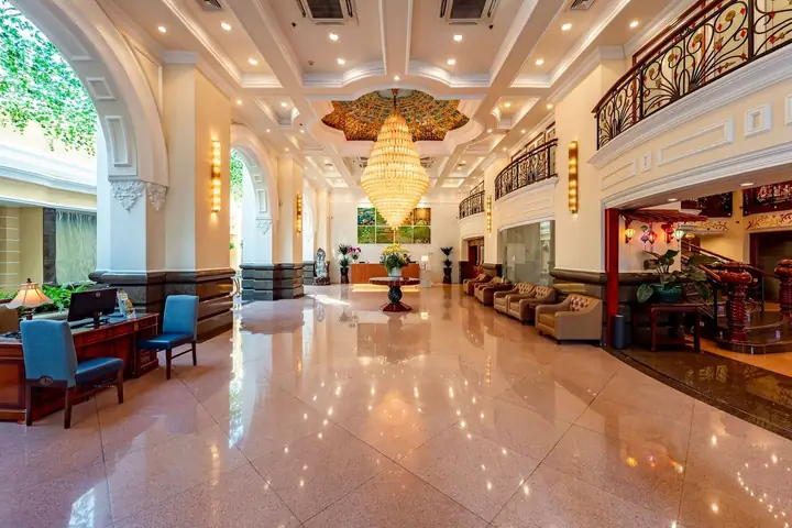 Khách Sạn Sherwood