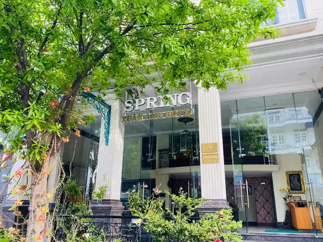 Khách Sạn Spring – Điểm Dừng Chân Lý Tưởng Cho Những Ai Yêu Thích Sự Sang Trọng Và Thư Giãn Khách Sạn Spring – Điểm Dừng Chân Lý Tưởng Cho Những Ai Yêu Thích Sự Sang Trọng Và Thư Giãn