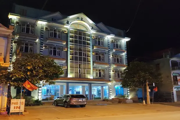 Khám Phá “khách Sạn Tà Xùa”: Trải Nghiệm Độc Đáo Tại Thành Phố Nhiệt Đới