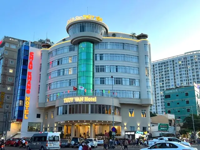 Khám Phá Khách Sạn Thùy Vân Bãi Sau: Nơi Hòa Quyện Giữa Thiên Nhiên Và Hiện Đại