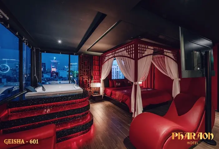 Khách Sạn Tình Yêu Bến Tre