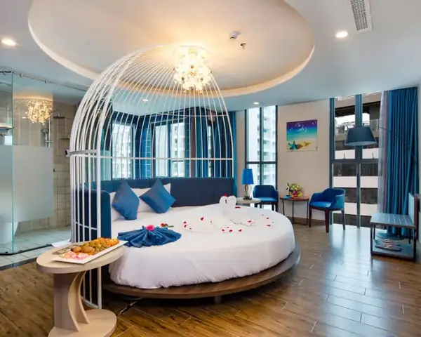 Khách Sạn Tình Yêu Nha Trang: Trải Nghiệm Lãng Mạn Đỉnh Cao Giữa Biển Xanh