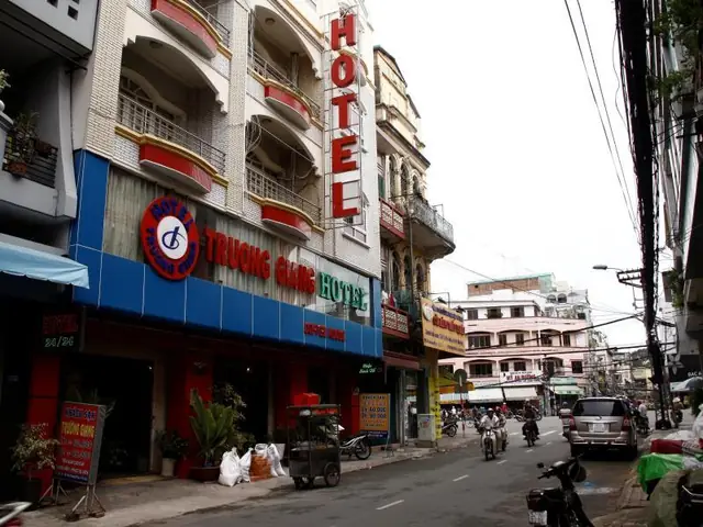 Khách Sạn Trường Giang Quận 5 – Lựa Chọn Hoàn Hảo Cho Du Lịch Và Công Tác Tại Thành Phố Hồ Chí Minh Khách Sạn Trường Giang Quận 5 – Lựa Chọn Hoàn Hảo Cho Du Lịch Và Công Tác Tại Thành Phố Hồ Chí Minh