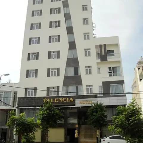 Khách Sạn Valencia – Nơi Nghỉ Dưỡng Đẳng Cấp Tại Trung Tâm Thành Phố