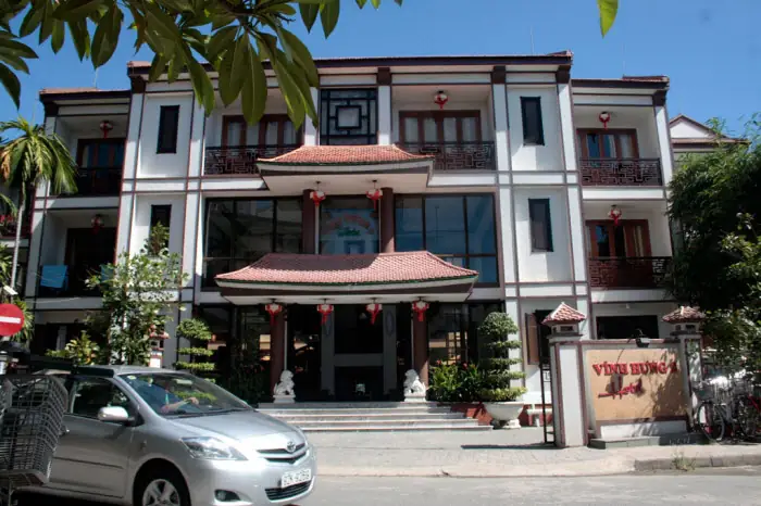 Khách Sạn Vĩnh Hưng 2 – Địa Điểm Lý Tưởng Cho Kỳ Nghỉ Và Kinh Doanh Tại Thành Phố Hồ Chí Minh Khách Sạn Vĩnh Hưng 2 – Địa Điểm Lý Tưởng Cho Kỳ Nghỉ Và Kinh Doanh Tại Thành Phố Hồ Chí Minh