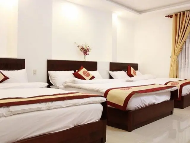 Khách Sạn Xuân Hồng Tân Phú