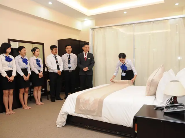 Nghành Quản Trị Khách Sạn Nghành Quản Trị Khách Sạn