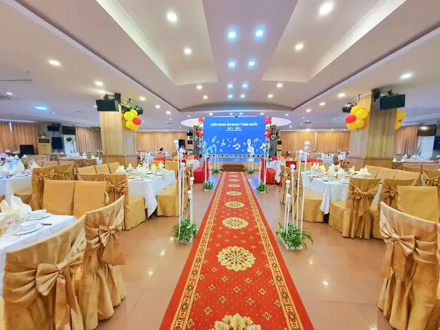 Nhà Hàng Khách Sạn Đông Xuyên Nhà Hàng Khách Sạn Đông Xuyên