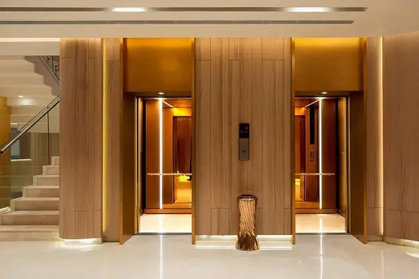 Thang Máy Khách Sạn: Định Hình Trải Nghiệm Du Lịch Hiện Đại Thang Máy Khách Sạn: Định Hình Trải Nghiệm Du Lịch Hiện Đại