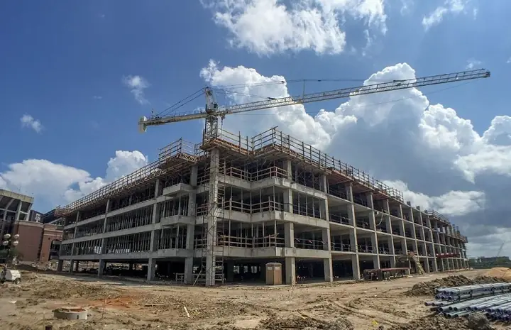 Thi Công Khách Sạn: Hướng Dẫn Hoàn Chỉnh Từ Khâu Lên Kế Hoạch Đến Khi Bàn Giao Thi Công Khách Sạn: Hướng Dẫn Hoàn Chỉnh Từ Khâu Lên Kế Hoạch Đến Khi Bàn Giao
