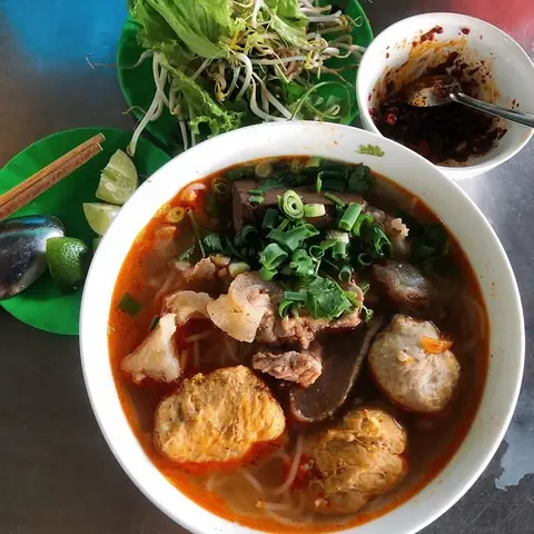 Ăn Bún Bò Huế Ở Huế Ăn Bún Bò Huế Ở Huế