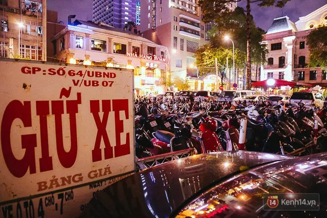 Bãi Giữ Xe Nhà Hát Thành Phố Bãi Giữ Xe Nhà Hát Thành Phố