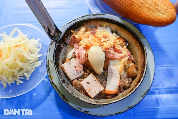 Bánh Mì Chảo Mai Hắc Đế Bánh Mì Chảo Mai Hắc Đế