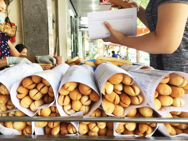 Bánh Mì Que Bà Già Hải Phòng Bánh Mì Que Bà Già Hải Phòng