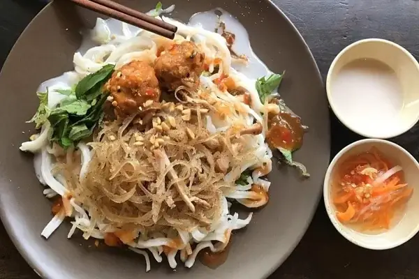 Bánh Tầm Bì Nước Cốt Dừa Bánh Tầm Bì Nước Cốt Dừa