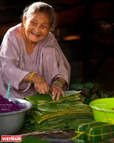 Bánh Tét Bà Huỳnh Thị Trọng Bánh Tét Bà Huỳnh Thị Trọng