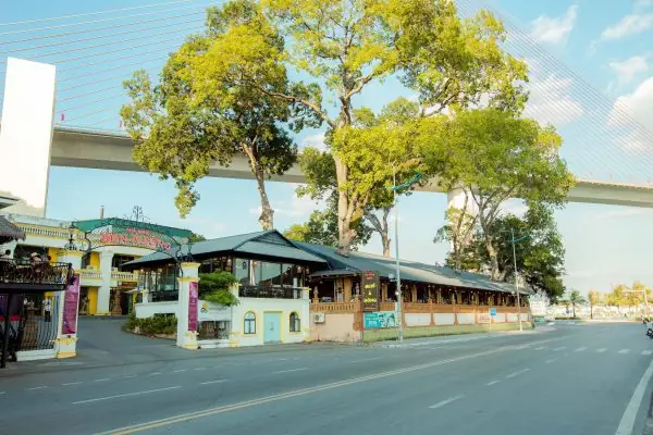 Buffet Sen Á Đông Quảng Ninh