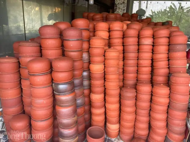 Cá Kho Niêu Đất Làng Vũ Đại