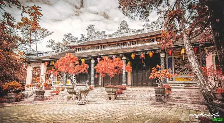 Các Chùa Nổi Tiếng Ở Huế Các Chùa Nổi Tiếng Ở Huế