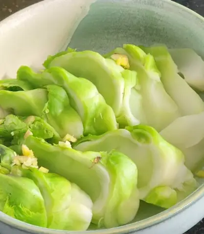 Cách Làm Rau Mầm Đá Luộc