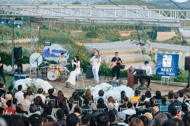 Cafe Mây Lang Thang Đà Lạt