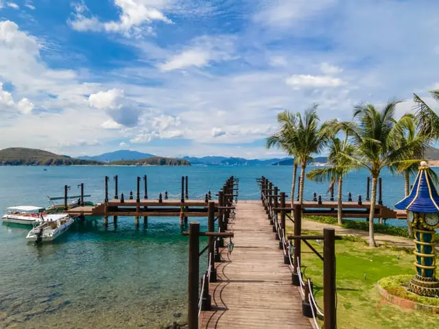 Cầu Gỗ Hòn Tằm Nha Trang