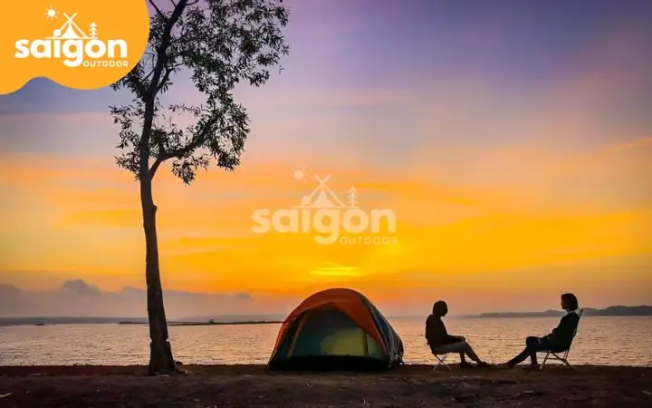 Cây Cô Đơn Hồ Trị An