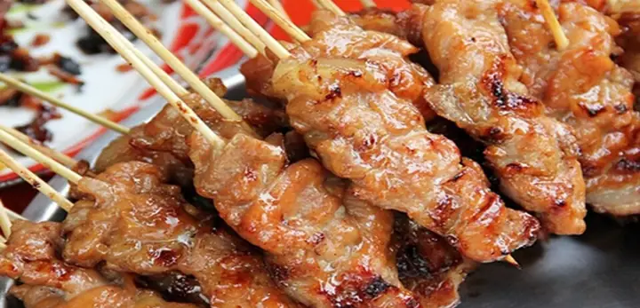 Chân Gà Nướng Phạm Ngọc Thạch