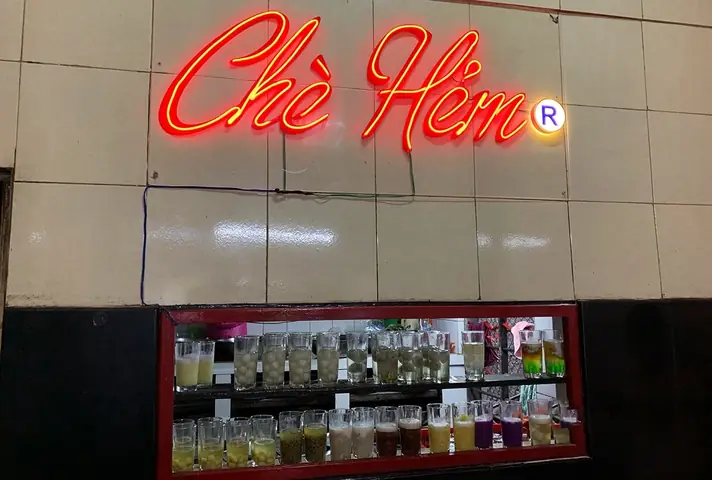 Chè Hẻm Nổi Tiếng Ở Huế
