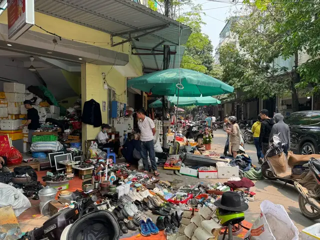 Chợ Quần Áo Cũ Hà Nội Chợ Quần Áo Cũ Hà Nội