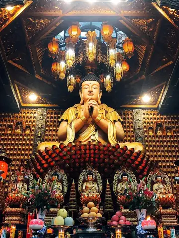 Chùa Vạn Phật Ở Quận 5