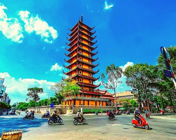 Chùa Việt Nam Quốc Tự Đường 3 Tháng 2 Chùa Việt Nam Quốc Tự Đường 3 Tháng 2