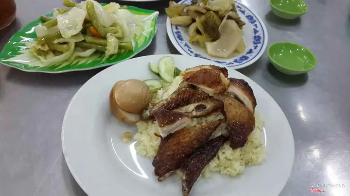 Cơm Gà Hải Nam Lê Văn Sỹ Cơm Gà Hải Nam Lê Văn Sỹ