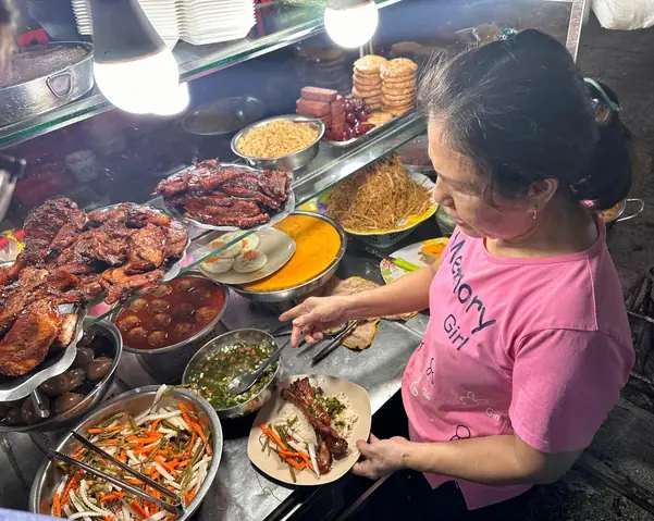 Cơm Tấm Đêm Nổi Tiếng Sài Gòn Cơm Tấm Đêm Nổi Tiếng Sài Gòn