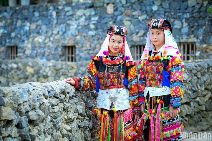 Dân Tộc Lô Lô Hà Giang Dân Tộc Lô Lô Hà Giang