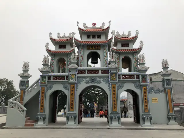 Đền Bà Chúa Kho Thờ Ai