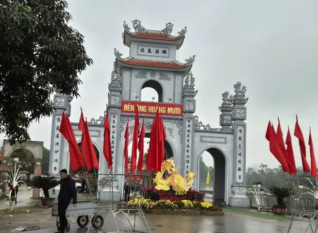 Đền Củi Và Đền Ông Hoàng Mười