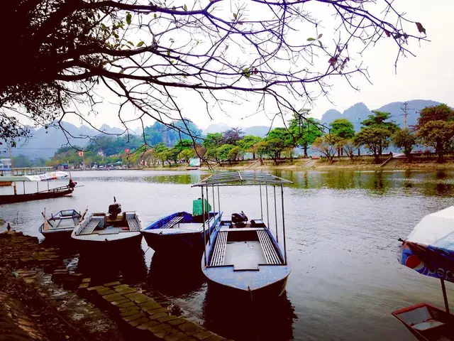 Đi Chùa Hương Mất Bao Lâu Đi Chùa Hương Mất Bao Lâu