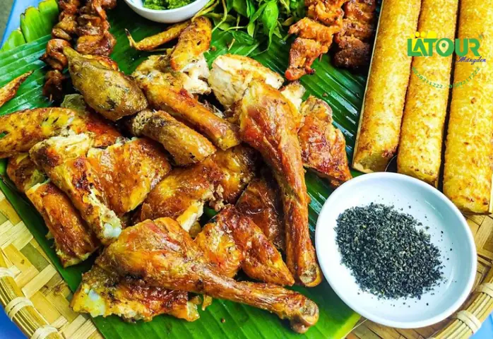 Gà Nướng Cơm Lam Măng Đen Gà Nướng Cơm Lam Măng Đen