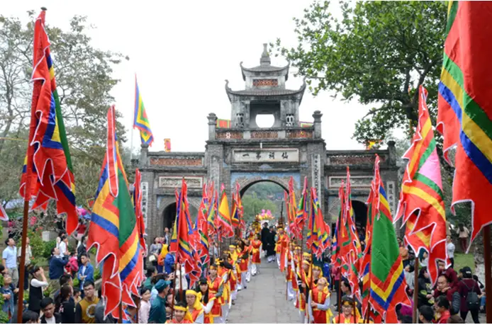 Hình Ảnh Lễ Hội Cổ Loa